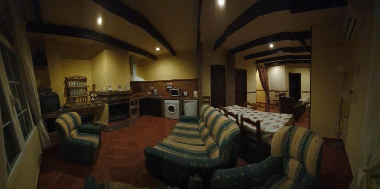 Monte Rosado Viviendas Vacacionales La Peza エクステリア 写真
